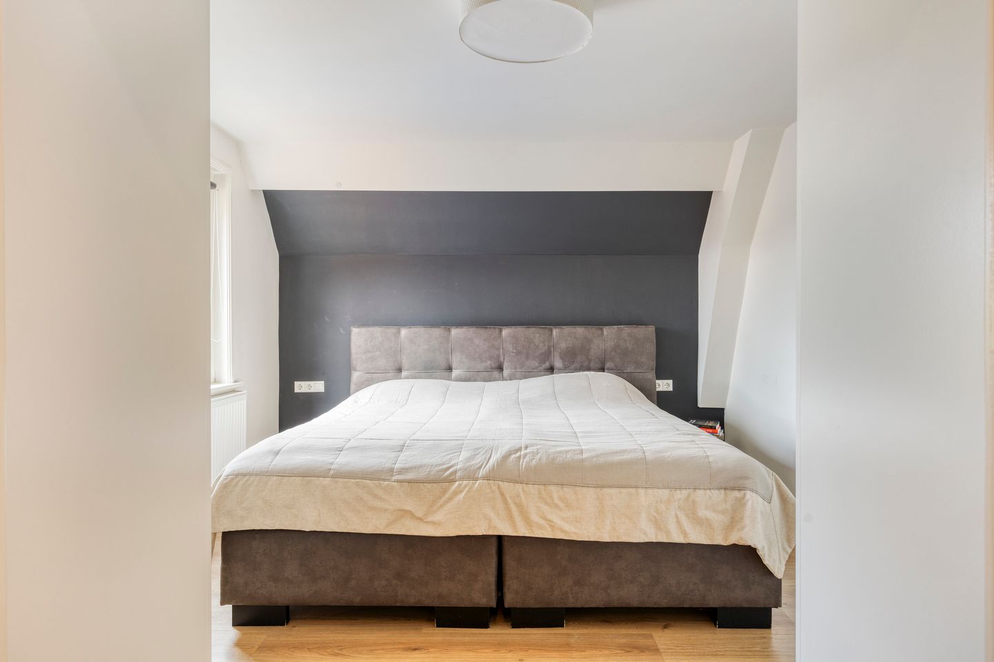 Photo 25 of Adelstraat 25