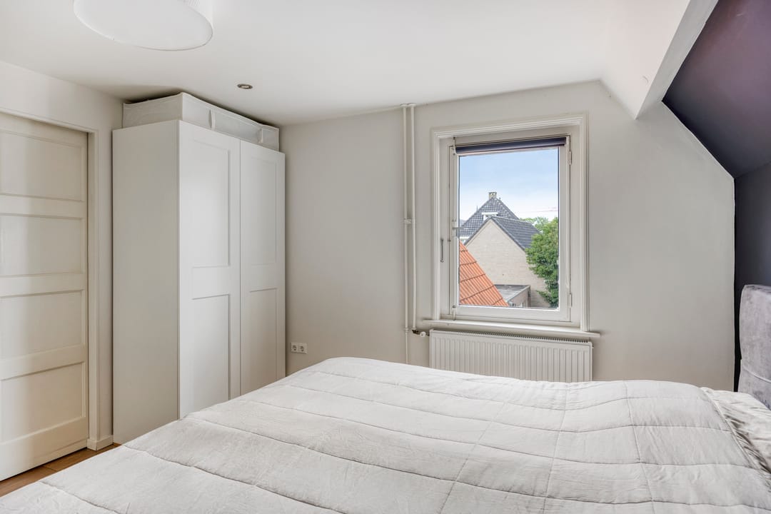 Photo 26 of Adelstraat 25