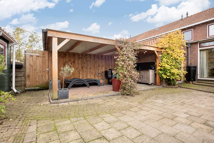 Photo 13 of Valkstraat 11