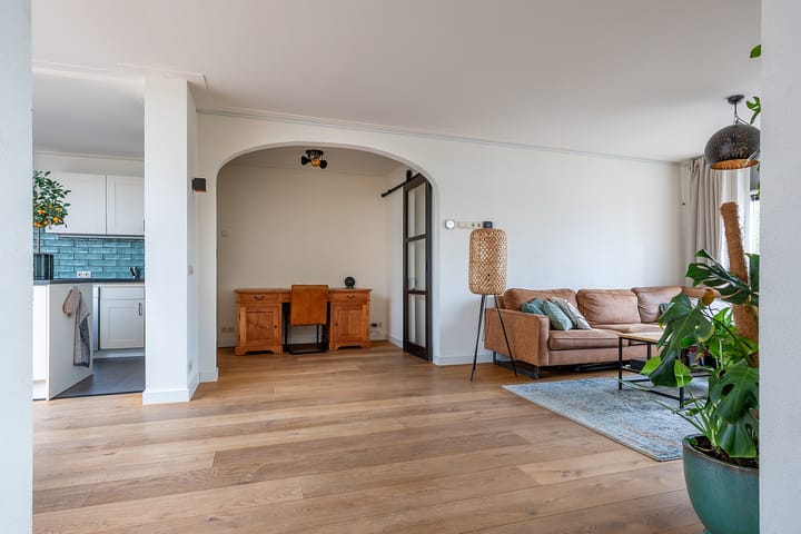 Photo 18 of Valkstraat 11