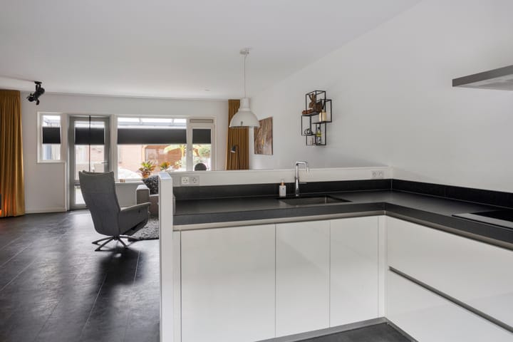 Photo 11 of Vlietweg 24