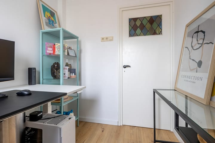 Photo 24 of Valkstraat 11