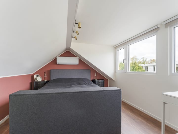 Foto 23 van Engel de Ruijterstraat 28