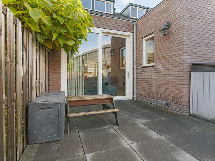 Foto 27 van Engel de Ruijterstraat 28