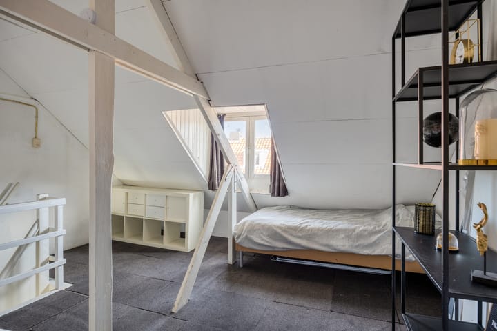 Foto 23 van Valkenierstraat 7