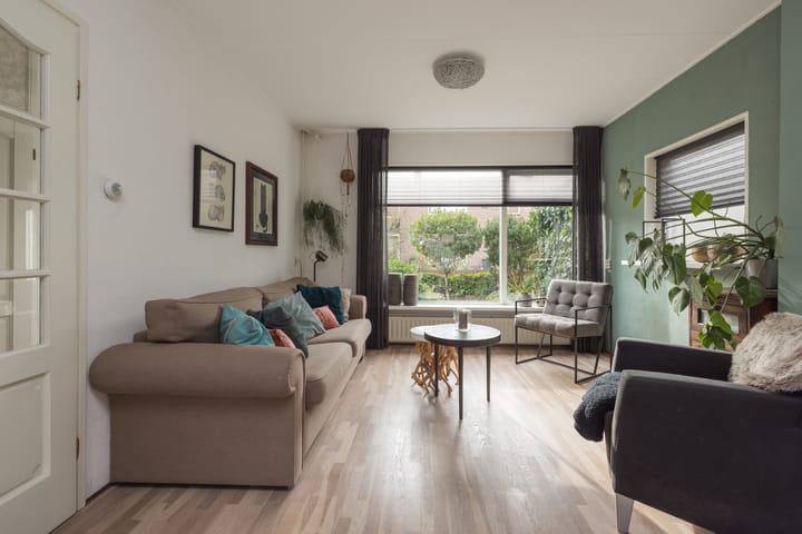 Photo 4 of Meidoornstraat 2