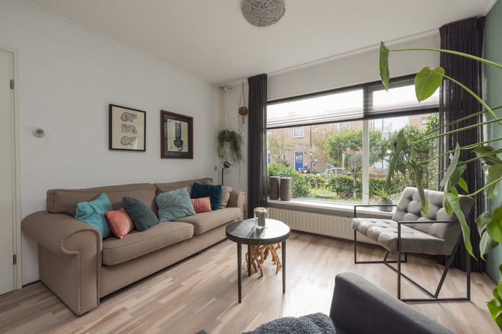 Photo 6 of Meidoornstraat 2