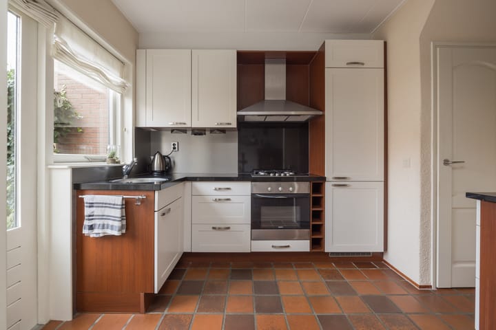 Photo 13 of Meidoornstraat 2