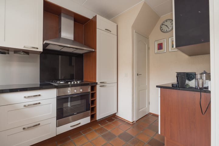 Photo 14 of Meidoornstraat 2