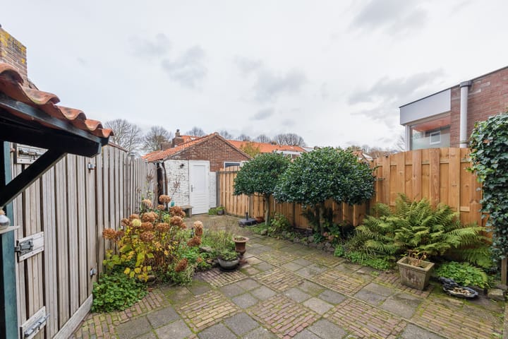 Photo 21 of Meidoornstraat 2