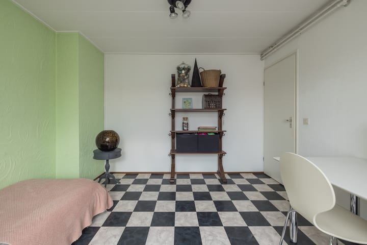 Photo 38 of Meidoornstraat 2