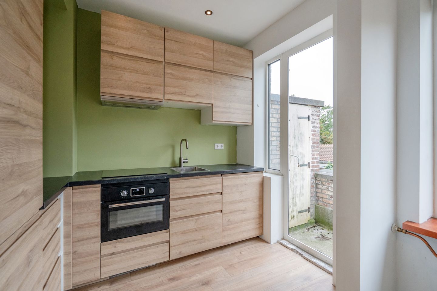 Photo 4 of van der Palmstraat 9