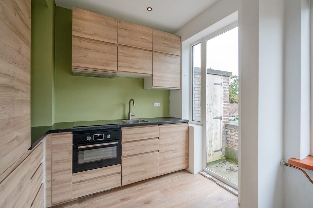 Photo 13 of van der Palmstraat 9