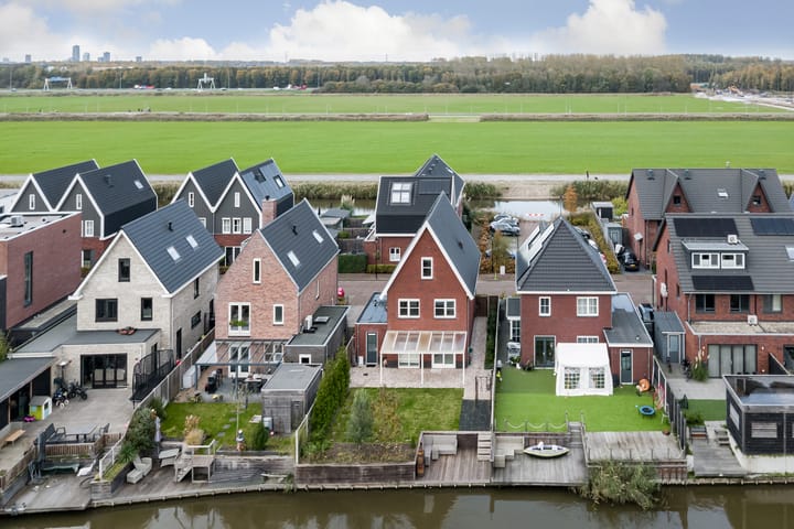 Photo 2 of Maria Mayerstraat 22