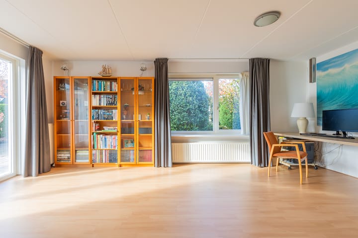 Foto 12 van Dragon 8