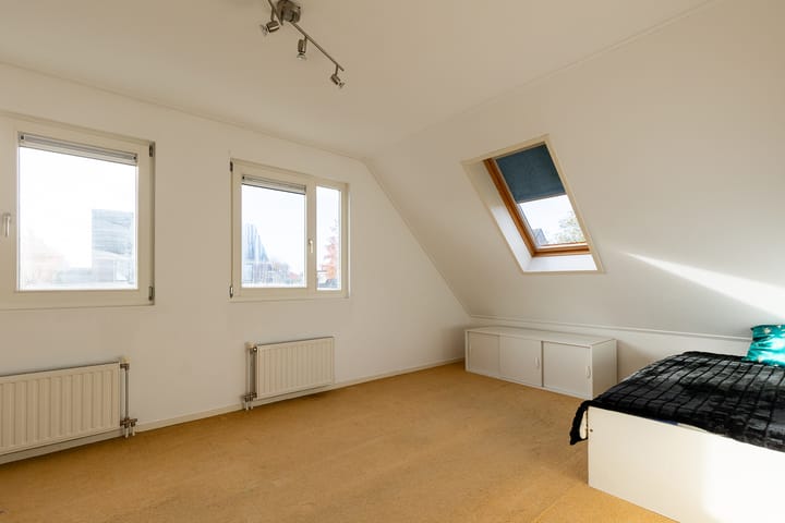 Foto 43 van Dragon 8