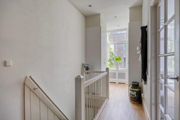 Photo 16 of Van Swindenstraat 223