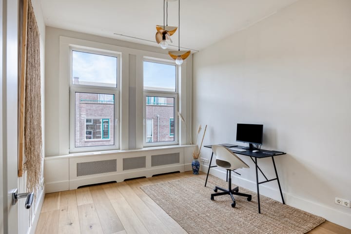 Photo 23 of Van Swindenstraat 223