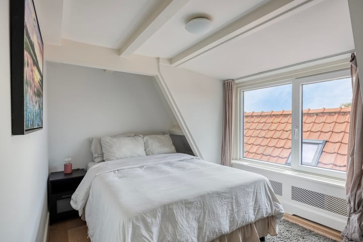 Photo 32 of Van Swindenstraat 223