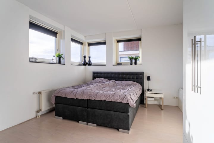 Photo 24 of Varsseveldstraat 143