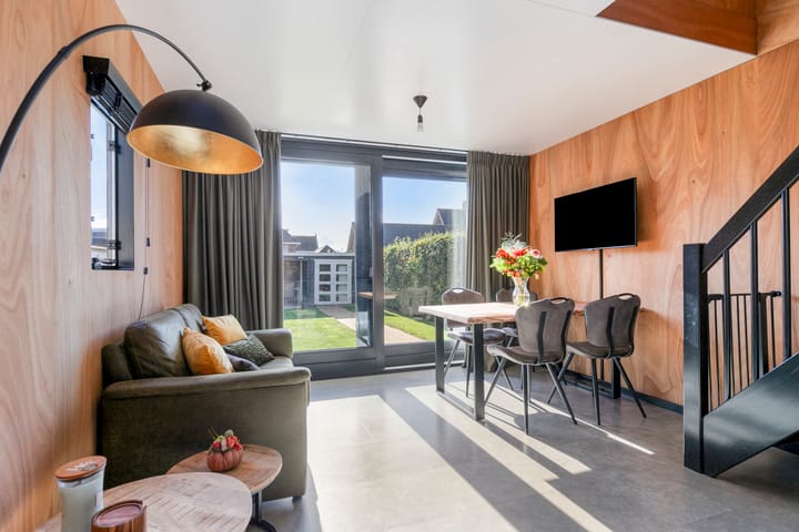 Photo 8 of Dotterbloemstraat 6