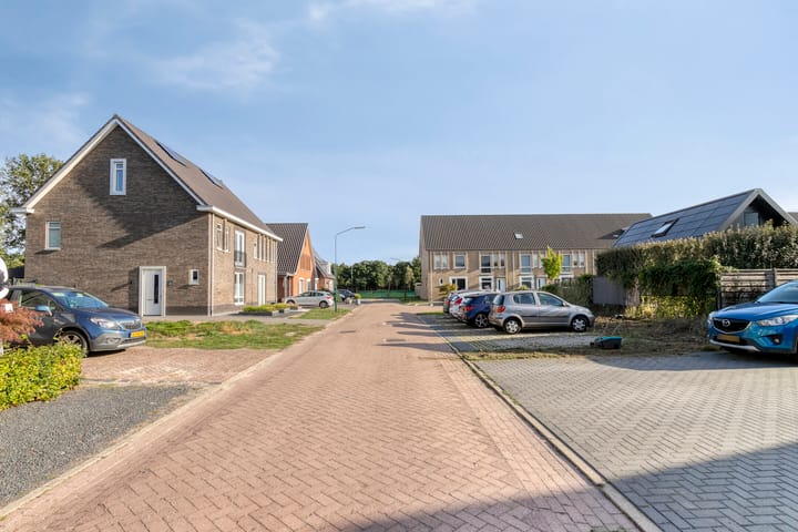 Photo 7 of Dotterbloemstraat 6