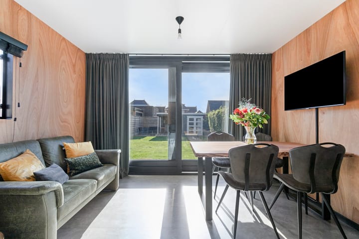 Photo 9 of Dotterbloemstraat 6