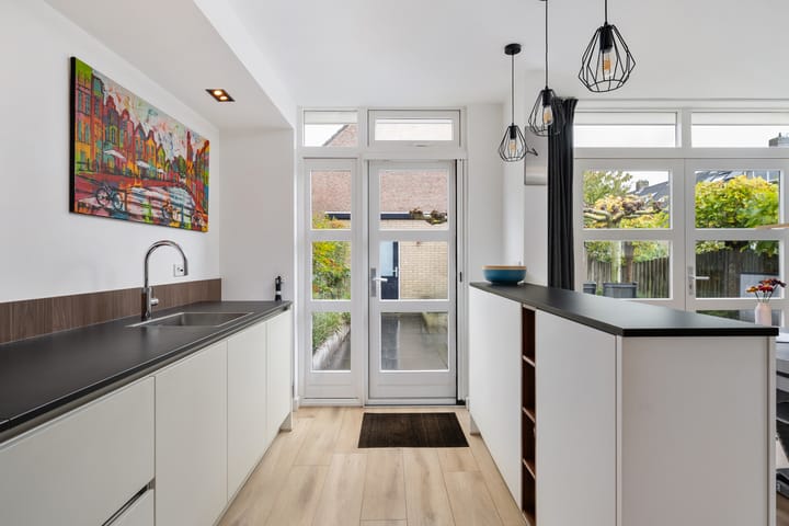 Foto 10 van Vondellaan 17