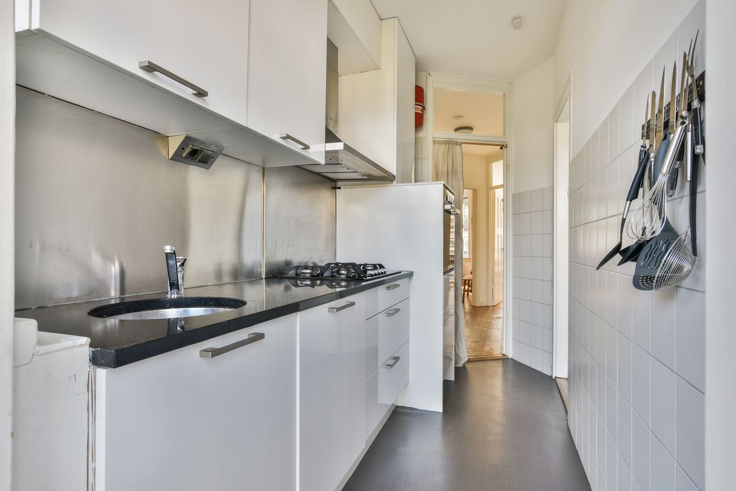 Photo 10 of Aalsmeerweg 90-2