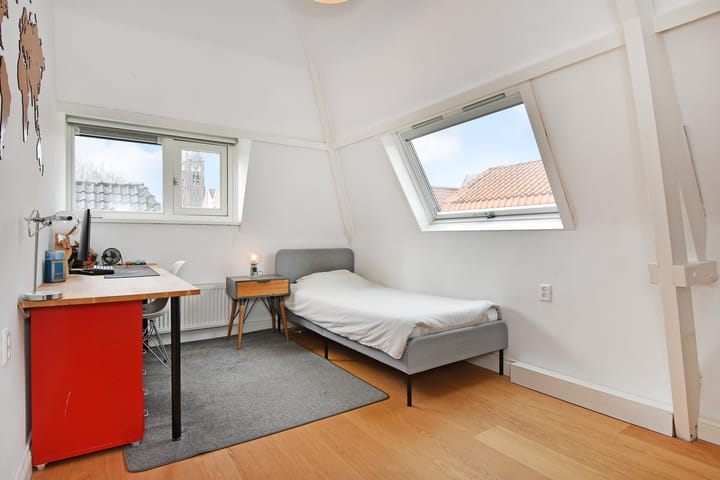 Photo 72 of Oosteinde 191