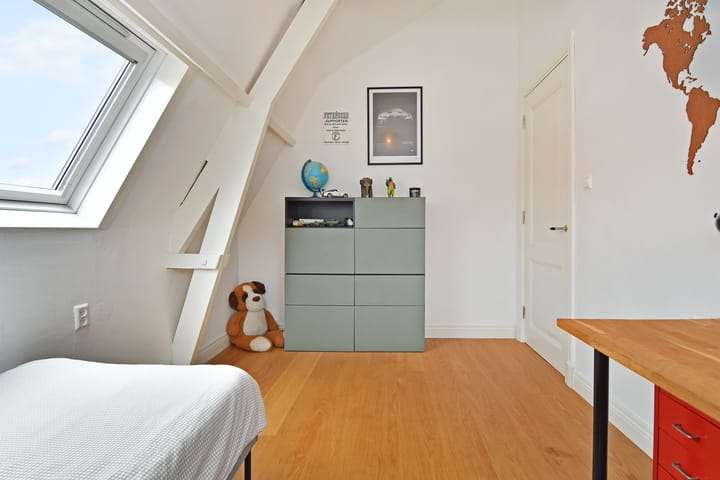 Photo 74 of Oosteinde 191