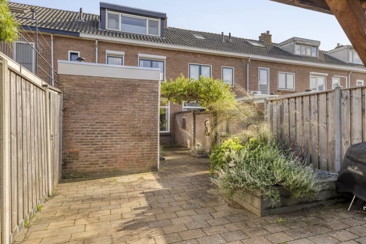 Foto 28 van Bovensingel 190