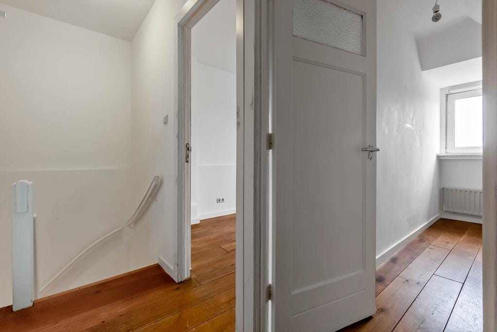 Photo 18 of Piet Heinstraat 43-A