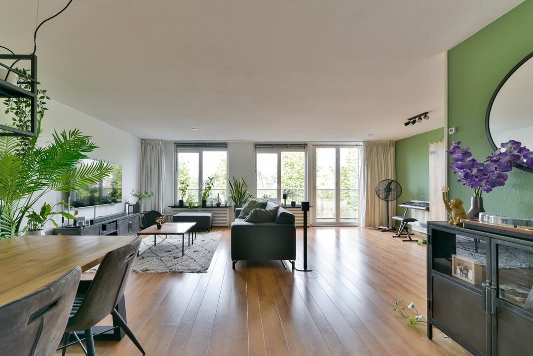 Photo 7 of Bronmos 14