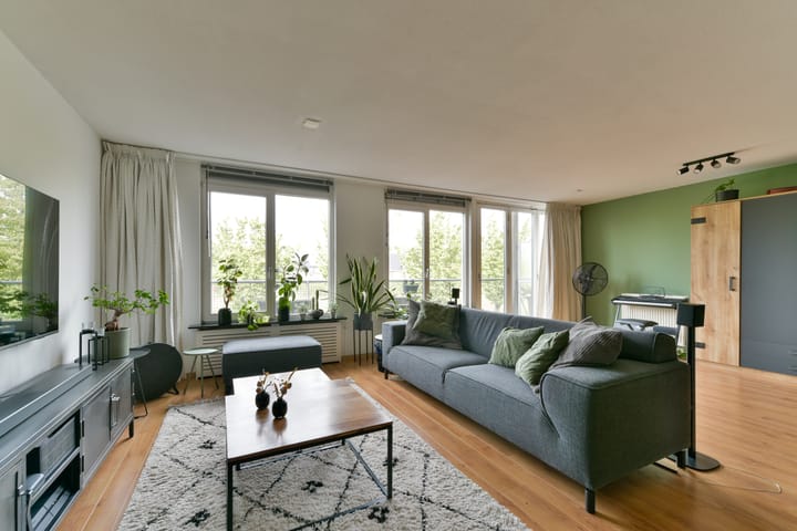 Photo 8 of Bronmos 14