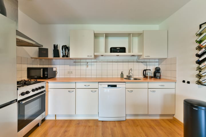 Photo 15 of Bronmos 14