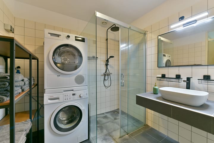 Photo 32 of Bronmos 14