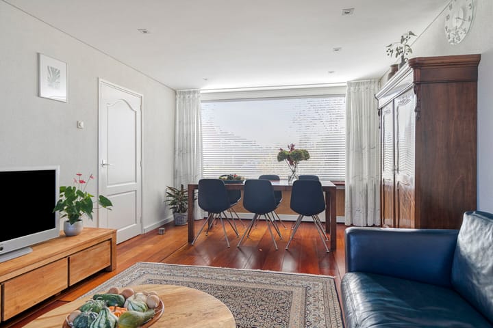 Photo 8 of De Manning 49