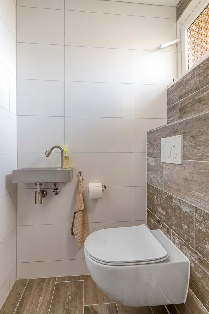 Photo 5 of De Manning 49