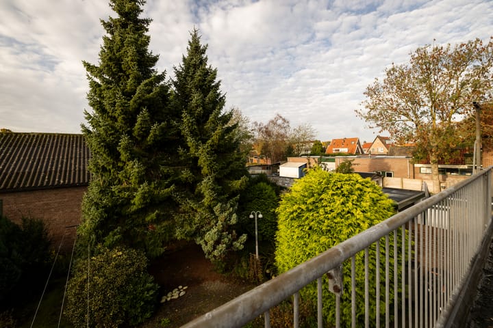 Photo 41 of Wilgenlaan 142