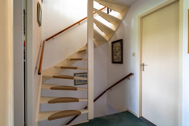 Photo 19 of Kamille 23