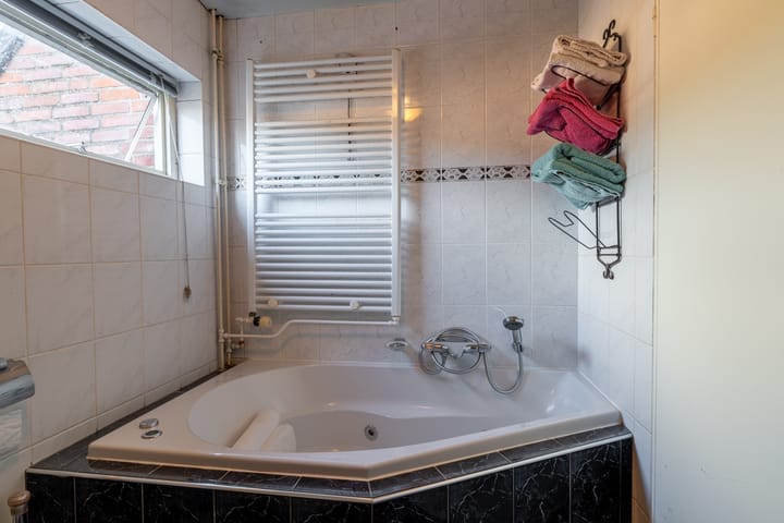 Photo 27 of Kamille 23