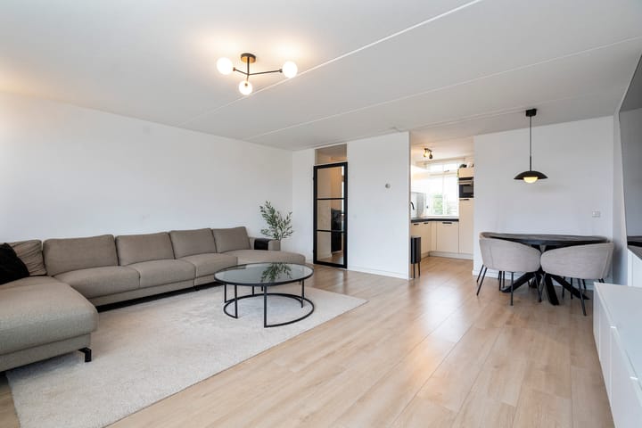 Foto 3 van C.H. Moensstraat 9