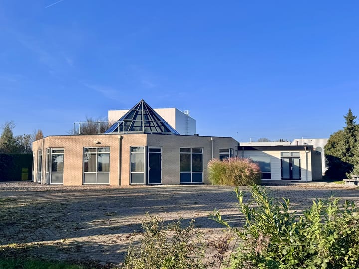 Uitmaat 25, Giesbeek