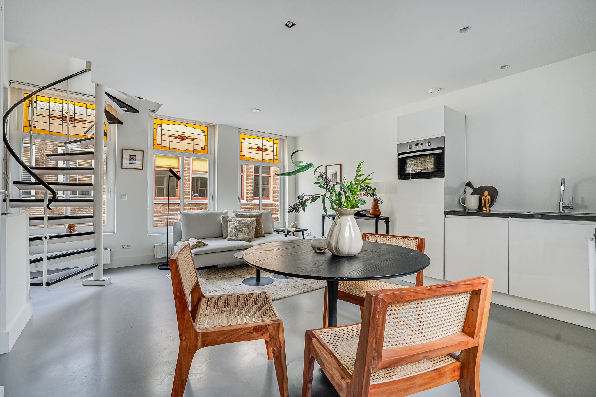 Foto 6 van Binnen Dommersstraat 27-2