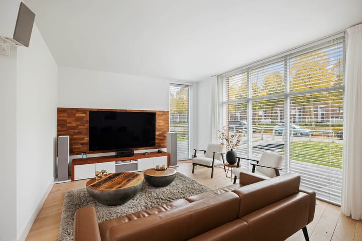 Photo 5 of Leonard Springerlaan 299