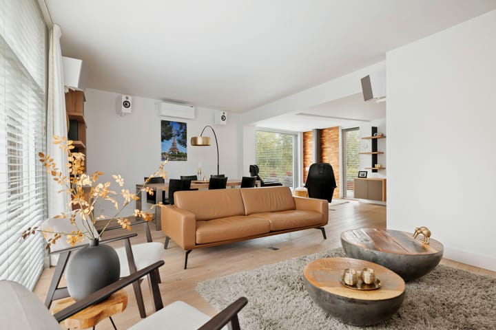 Photo 8 of Leonard Springerlaan 299