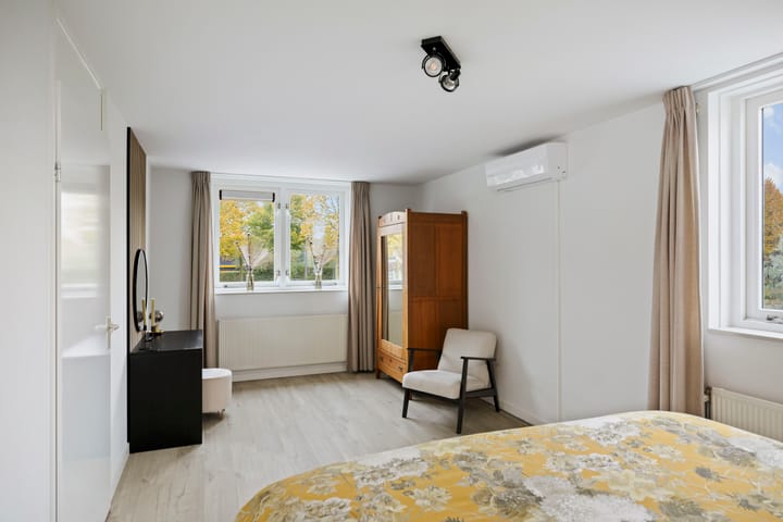 Photo 22 of Leonard Springerlaan 299