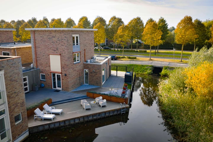 Photo 38 of Leonard Springerlaan 299