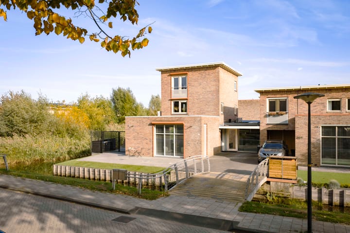 Photo 46 of Leonard Springerlaan 299